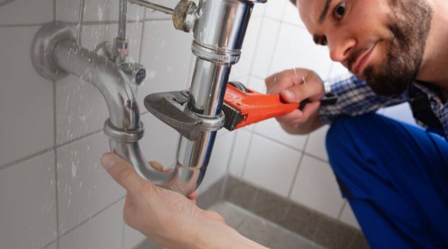 Local tankless water heater installation in Brimfield, IL